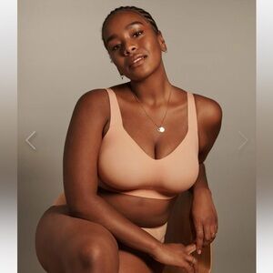 Evelyn Bobbie the BEYOND BRA